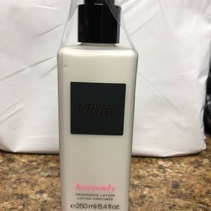 Victoria’s Secret Heavenly Lotion New Sealed VS